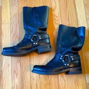 Frye Harness 12R with added detail